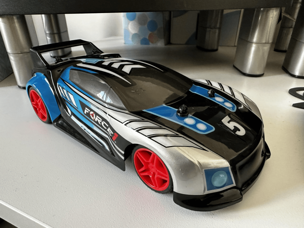 ماشین های کنترلی دریفتی جدیدا بسیار پر طرفدار شده اند