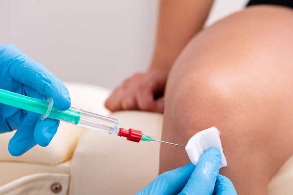 عوارض تزریق ژل زانو