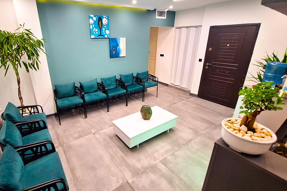 مطب دکتر مانا فرحی مهر بهترین متخصص زنان در شمال تهران